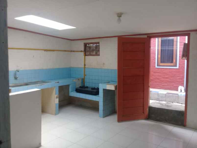 dijual rumah strategis