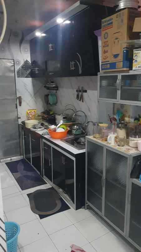 dijual rumah strategis