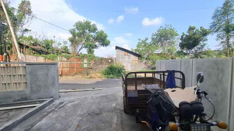 dijual rumah sukoharjo ngaglik