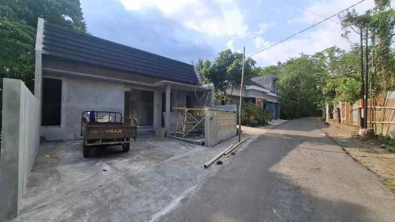 dijual rumah sukoharjo ngaglik