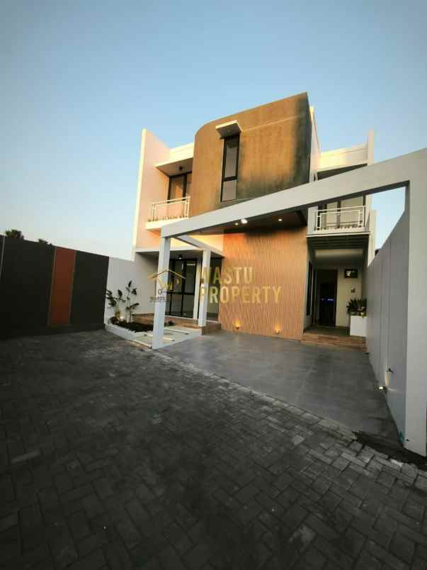 dijual rumah sumberadi