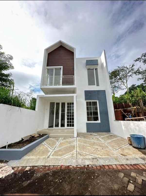 dijual rumah sumbersekar