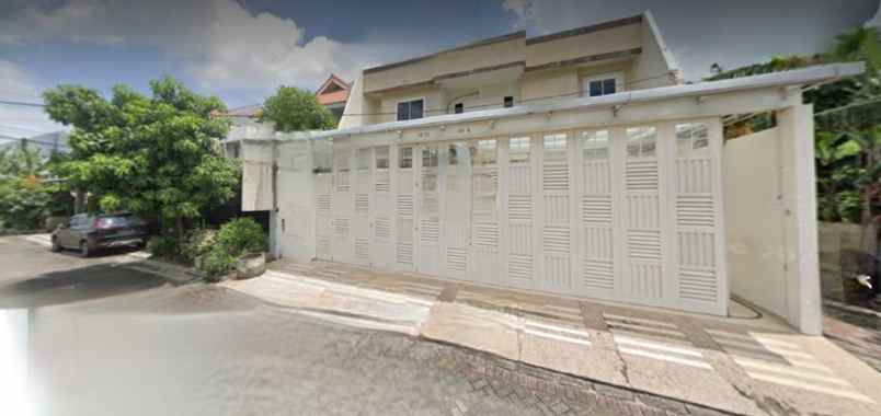 dijual rumah sutorejo