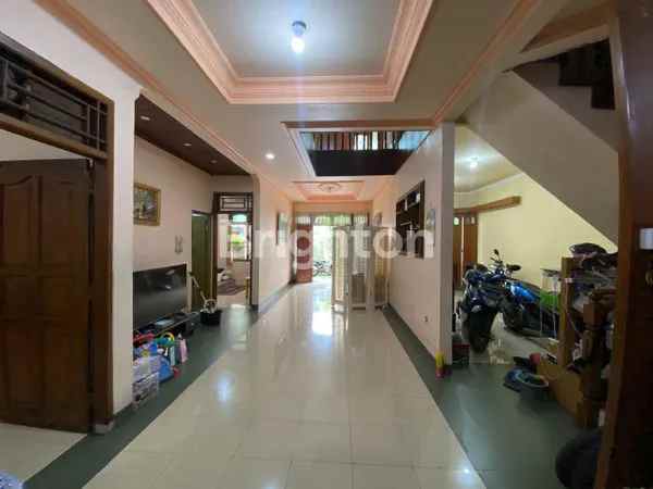 dijual rumah taman agave perumahan