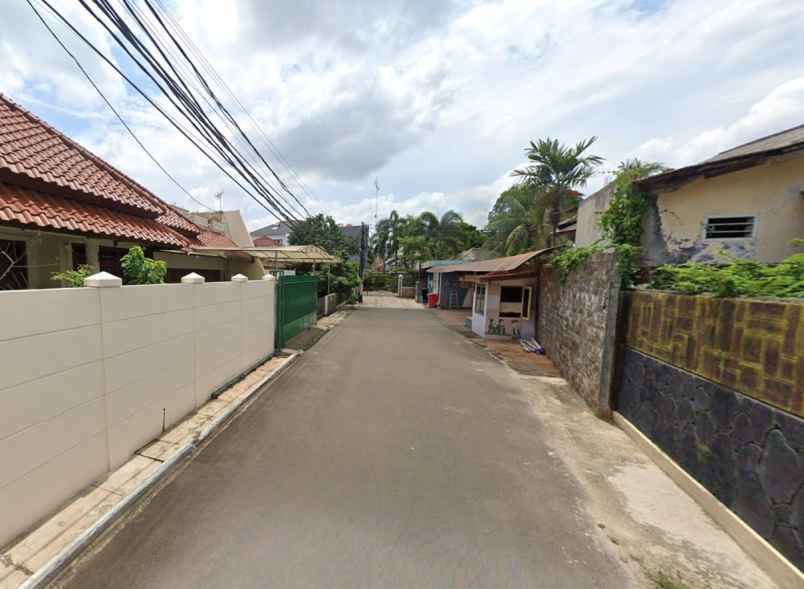 dijual rumah taman gandaria indah