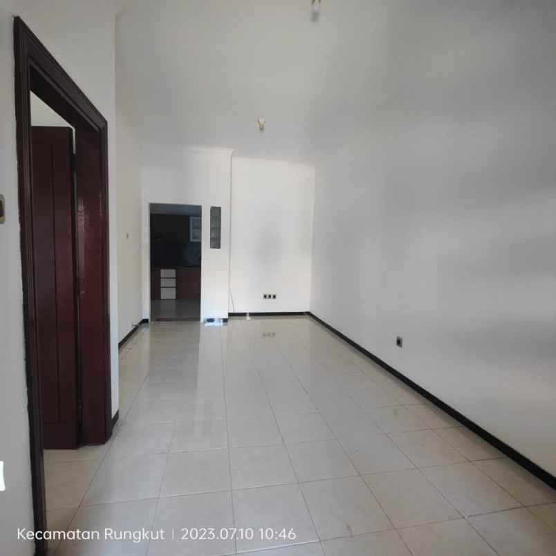 dijual rumah taman rivera regency