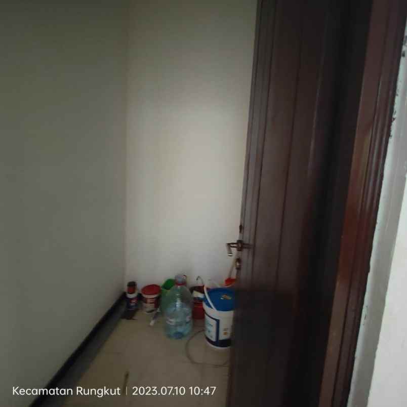 dijual rumah taman rivera regency