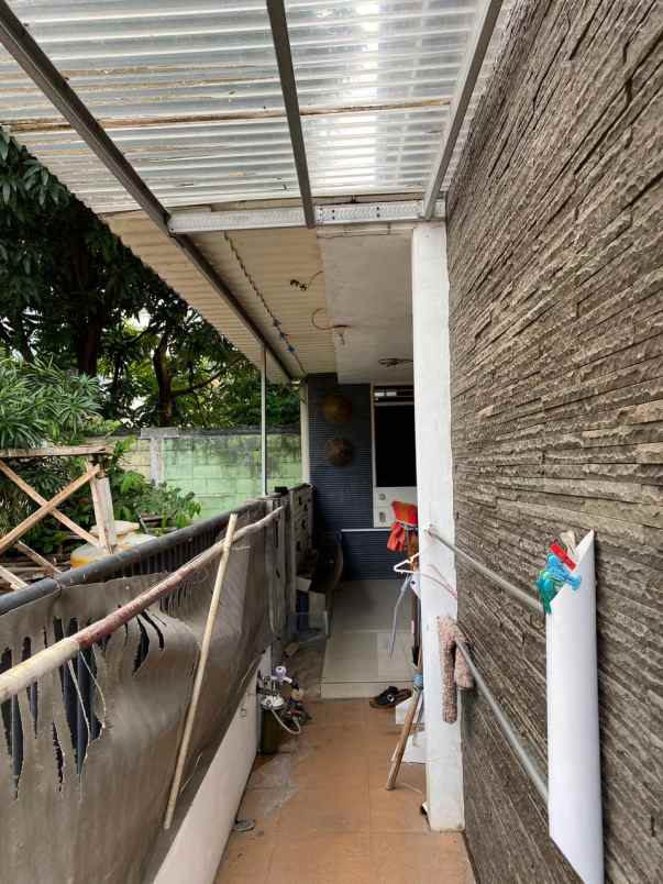 dijual rumah taman royal 3 cluster