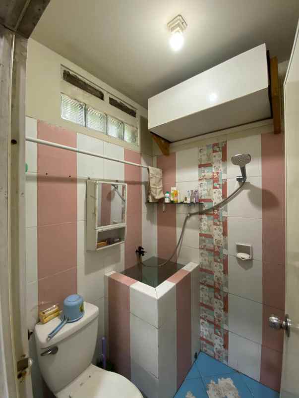 dijual rumah taman royal 3 cluster