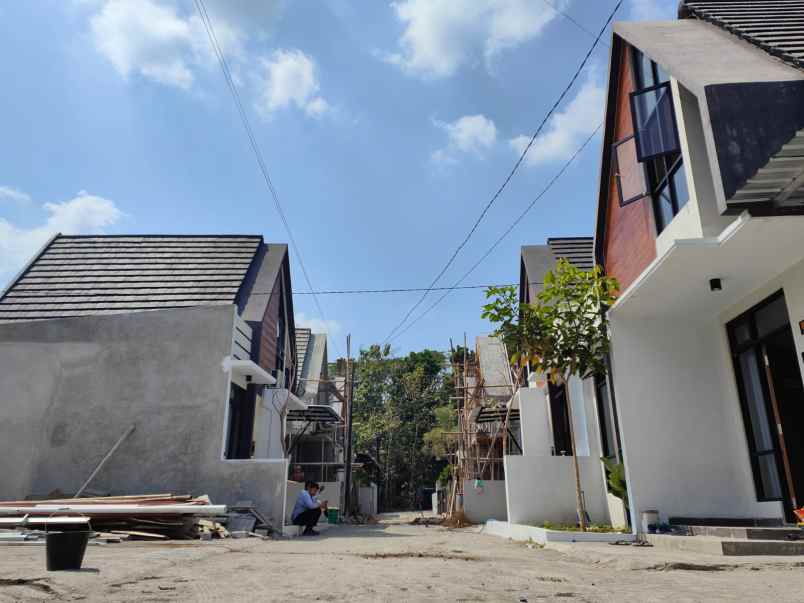 dijual rumah tamantirto kasihan bantul