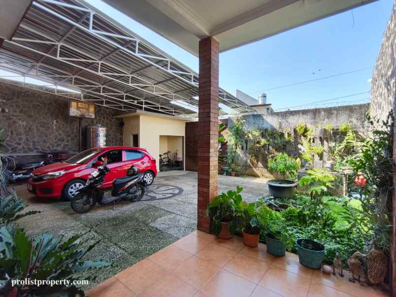 dijual rumah tambaksogra