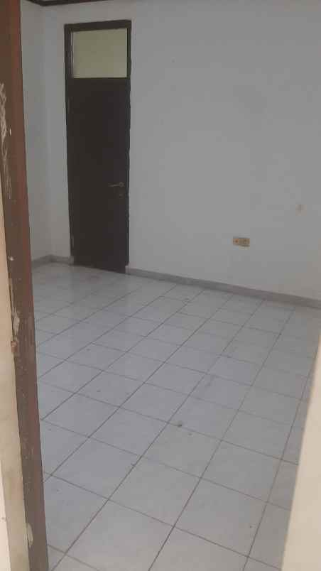 dijual rumah tanah abang jakarta pusat