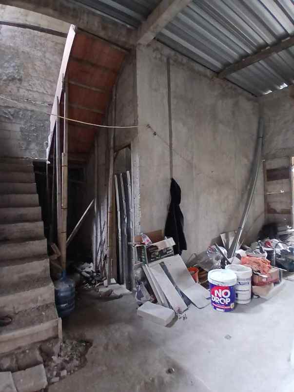 dijual rumah tanah baru baju depok jawa