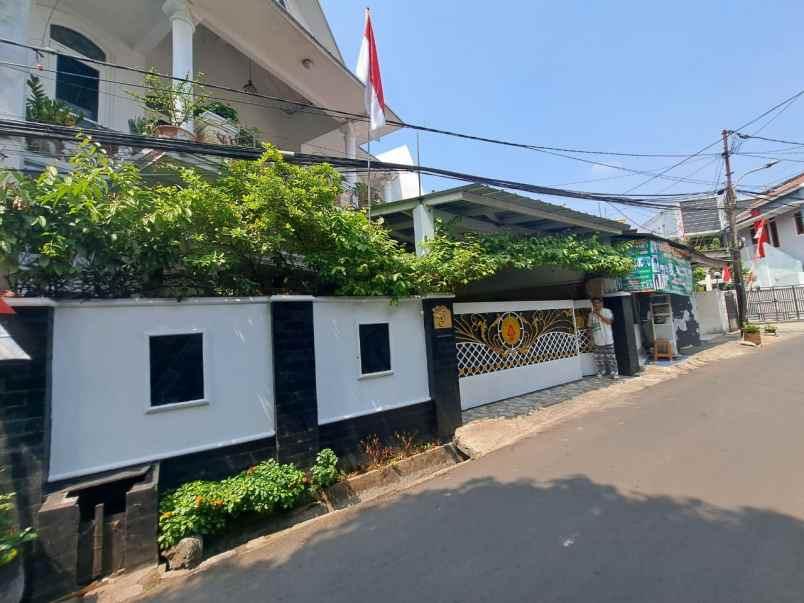 dijual rumah tanjung barat