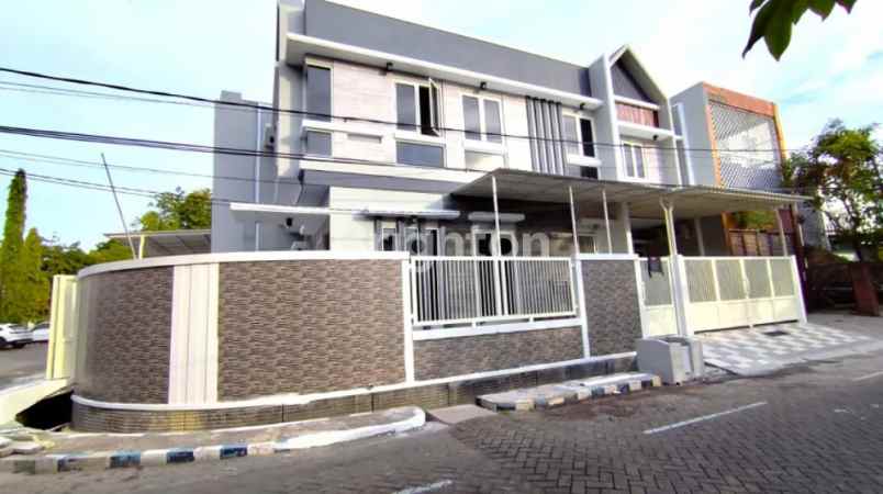 dijual rumah tenggilis tengah