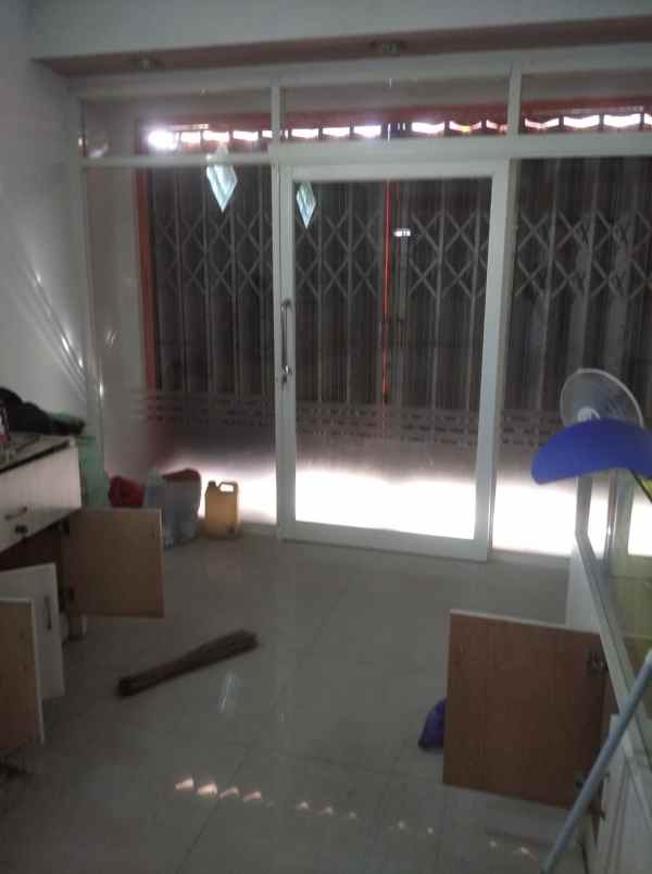 dijual rumah tepi jalan indragiri