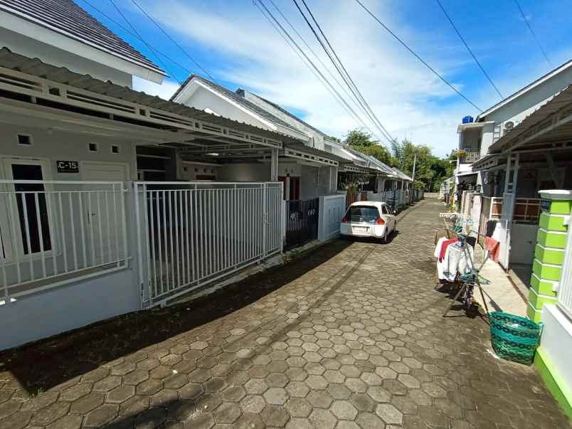 dijual rumah terminal giwangan