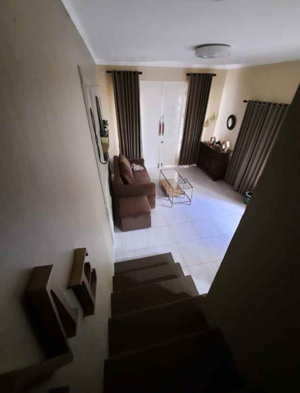 dijual rumah the royal residence cakung