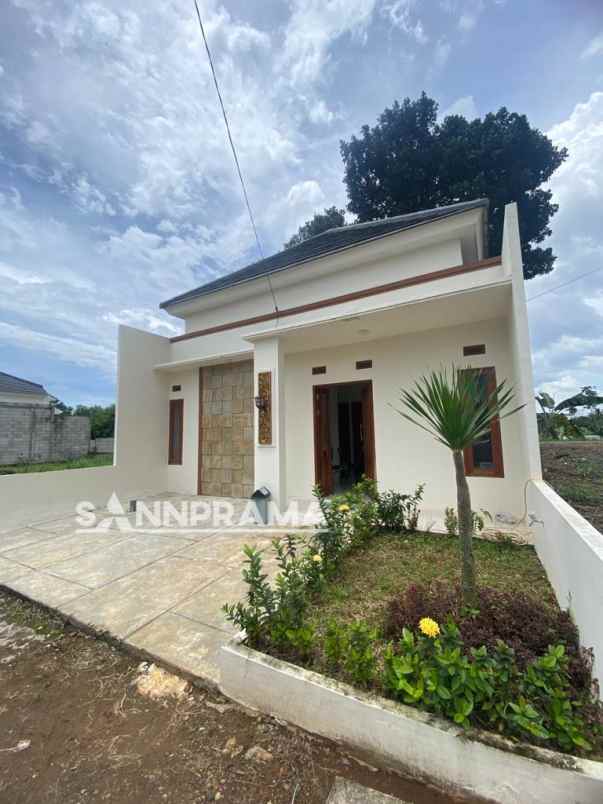 dijual rumah tonjong