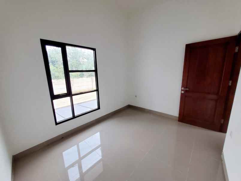 dijual rumah tonjong