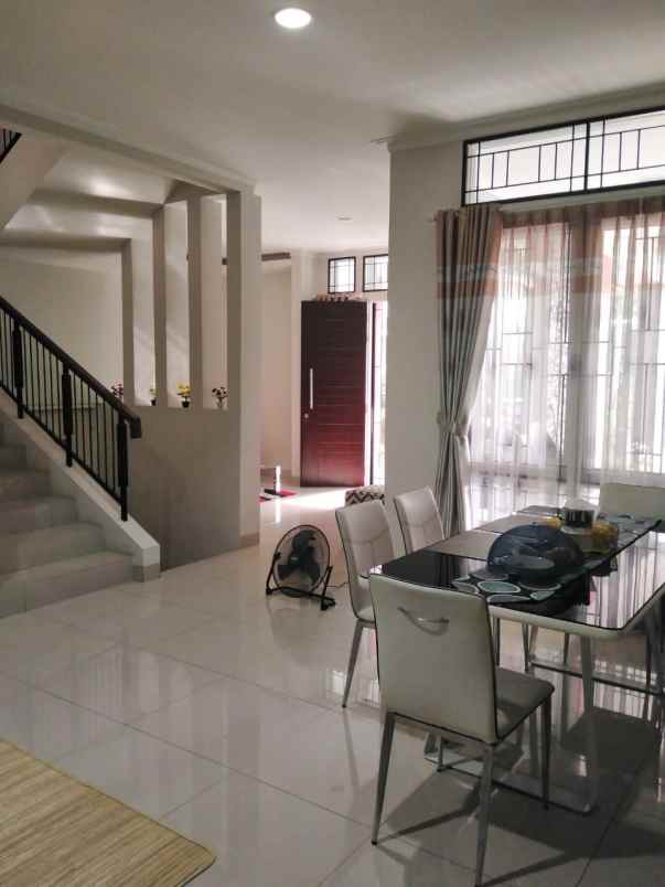 dijual rumah villa cibubur indah cibubur