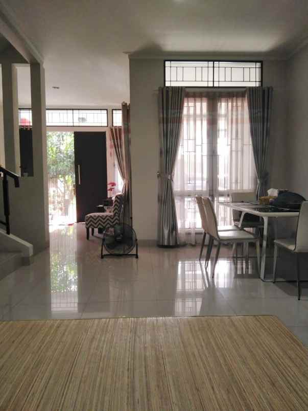 dijual rumah villa cibubur indah cibubur