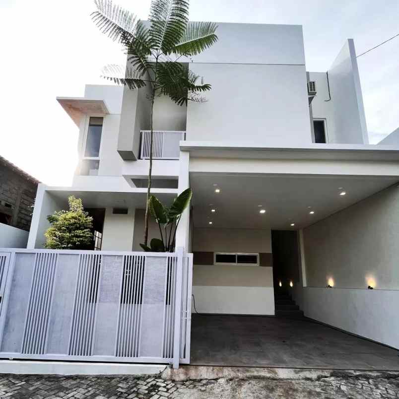 dijual rumah wedomartani ngemplak