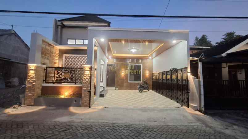 dijual rumah wedomartani ngemplak