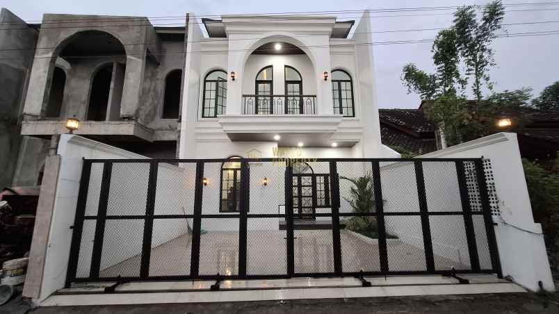 dijual rumah wedomartani ngemplak