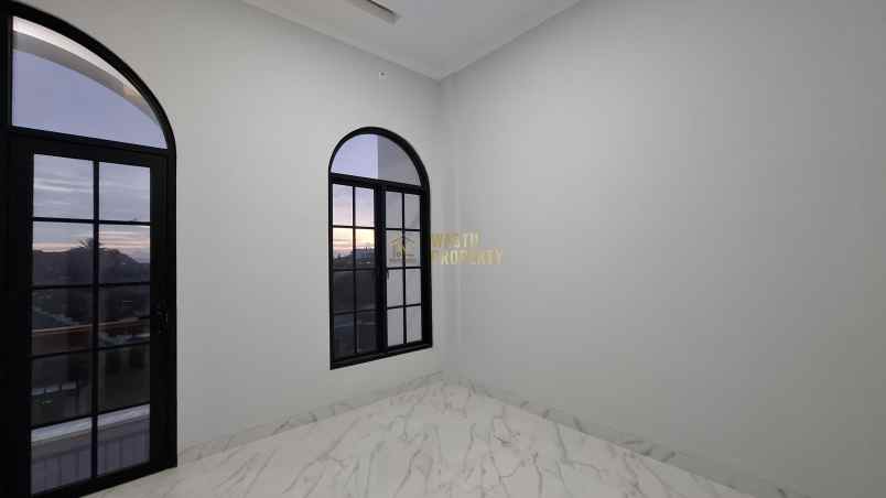 dijual rumah wedomartani ngemplak