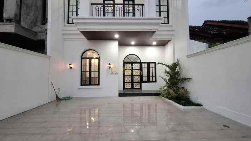 dijual rumah wedomartani ngemplak