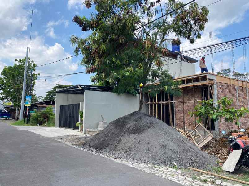 dijual rumah wedomartani sleman diy