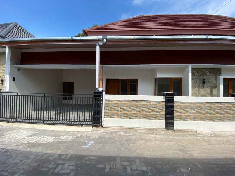 dijual rumah widodomartani ngemplak sleman