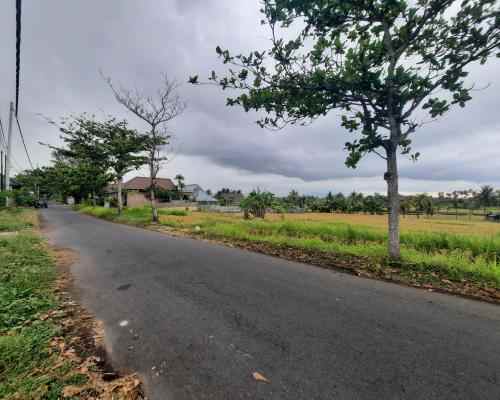 dijual tanah 37 are jl pantai masceti gianyar bali