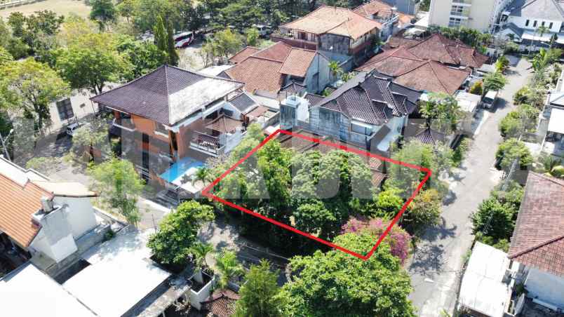 dijual tanah jalan raya puputan ii