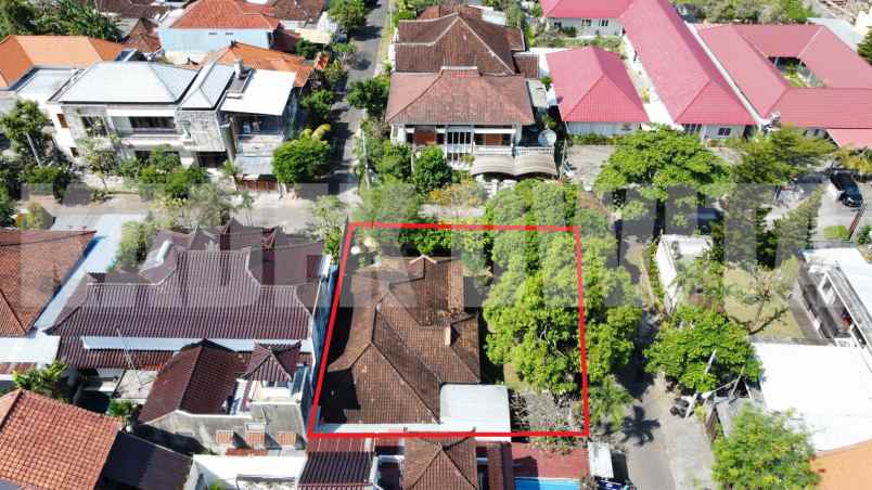 dijual tanah jalan raya puputan ii