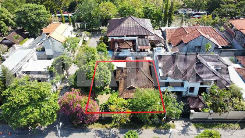 dijual tanah jalan raya puputan ii