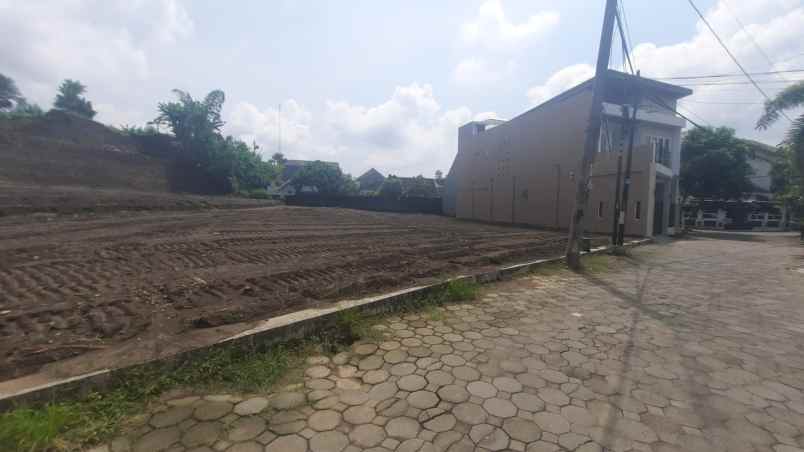 dijual tanah jl candi gebang