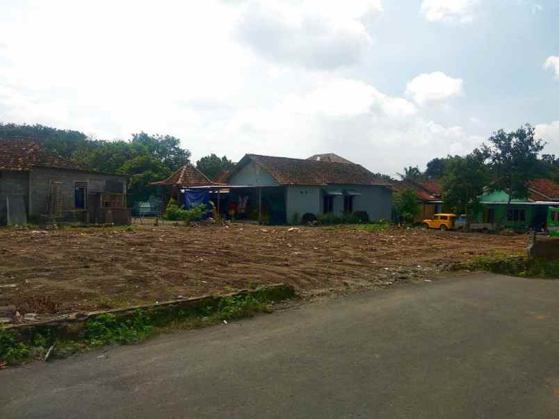 dijual tanah jl jogja magelang km 13