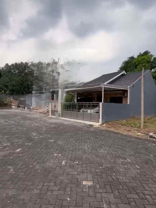 dijual tanah tembalang