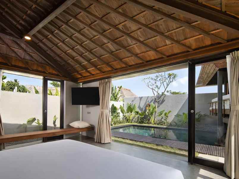 dijual villa canggu badung bali