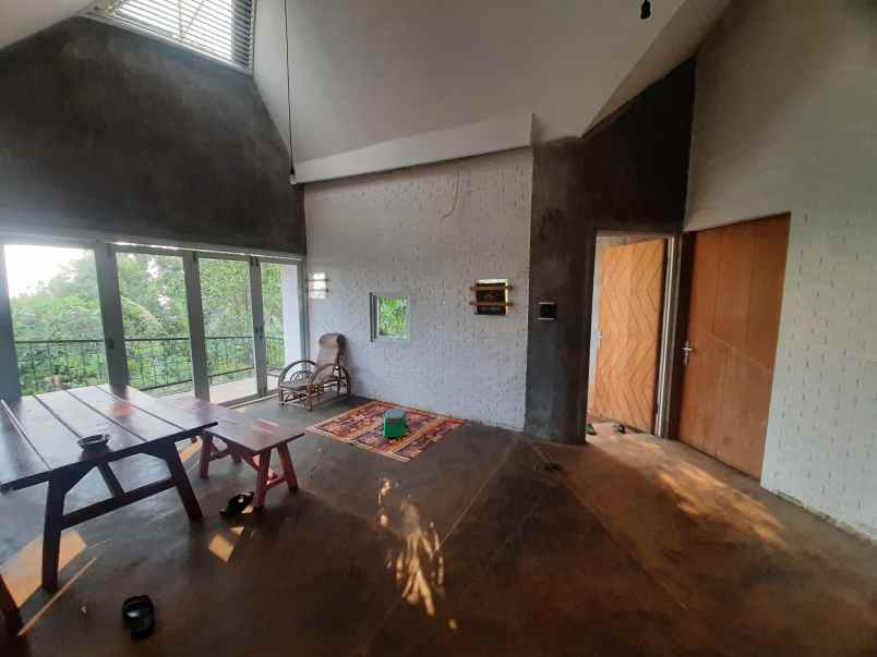 dijual villa girimekar cijambe