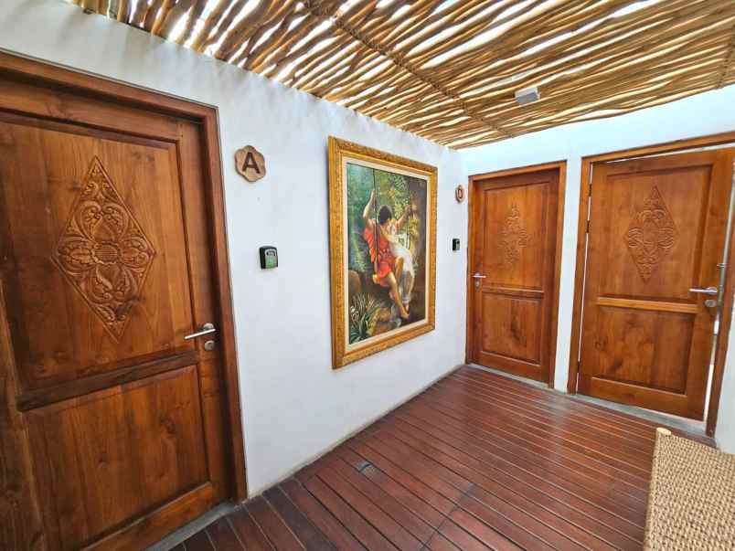 dijual villa jalan canggu kuta badung bali