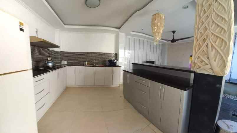 dijual villa jalan jimbaran kuta badung