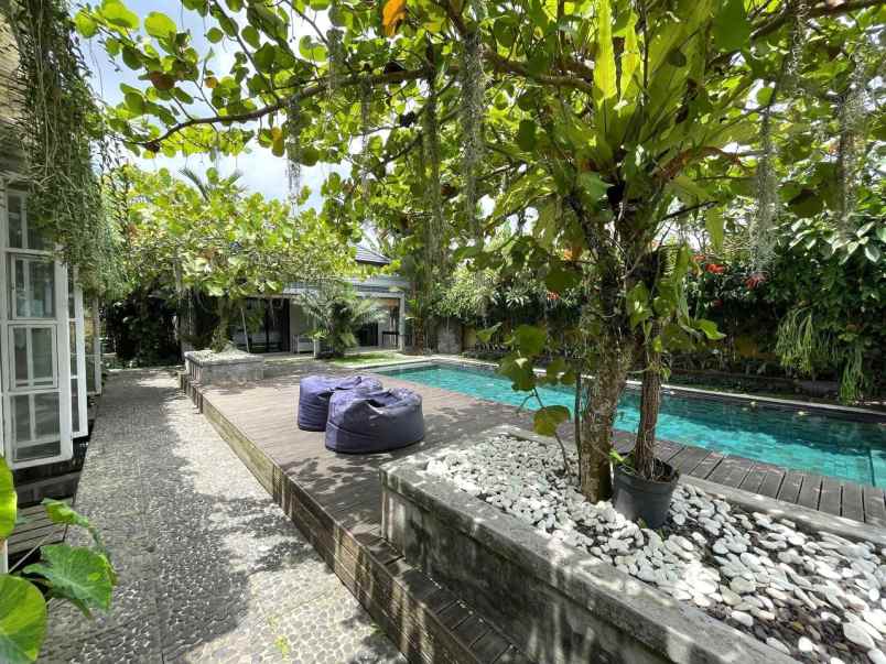 dijual villa jalan kediri tabanan bali