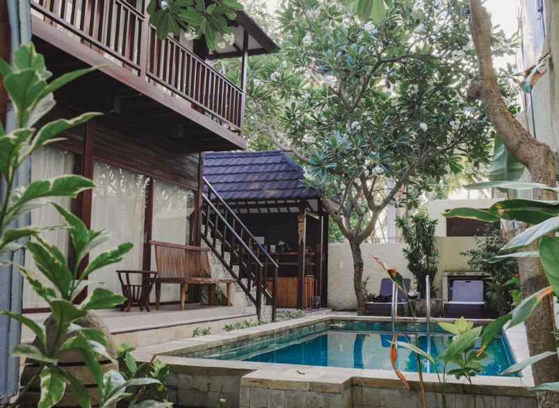 dijual villa jl gurita