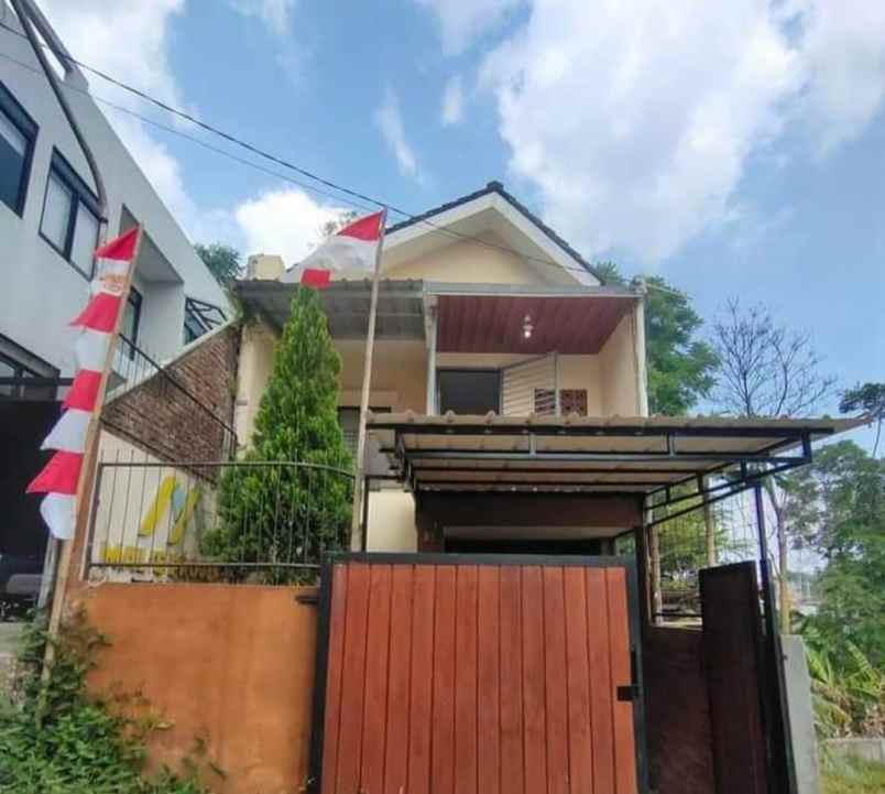 dijual villa jl pasir impun atas