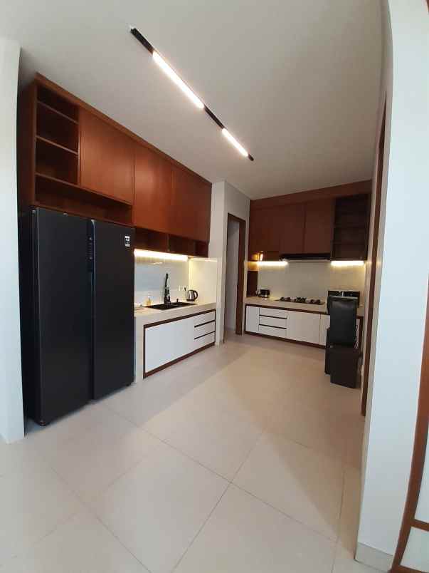 dijual villa modern minimalis seminyak bali