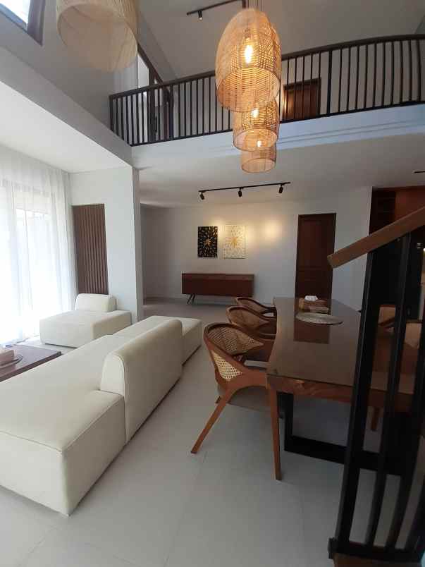 dijual villa modern minimalis seminyak bali