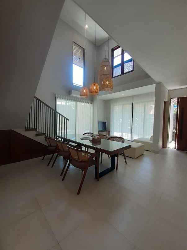 dijual villa modern minimalis seminyak bali